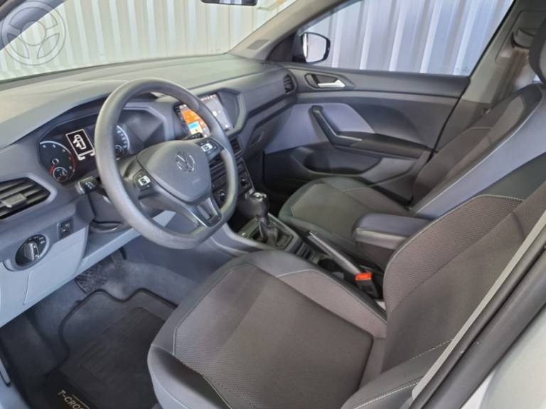 VOLKSWAGEN - T-CROSS 1.0 TSI 200 SENSE AUTOMÁTICO - 2022/2023 - PRATA - R$ 97.900,00