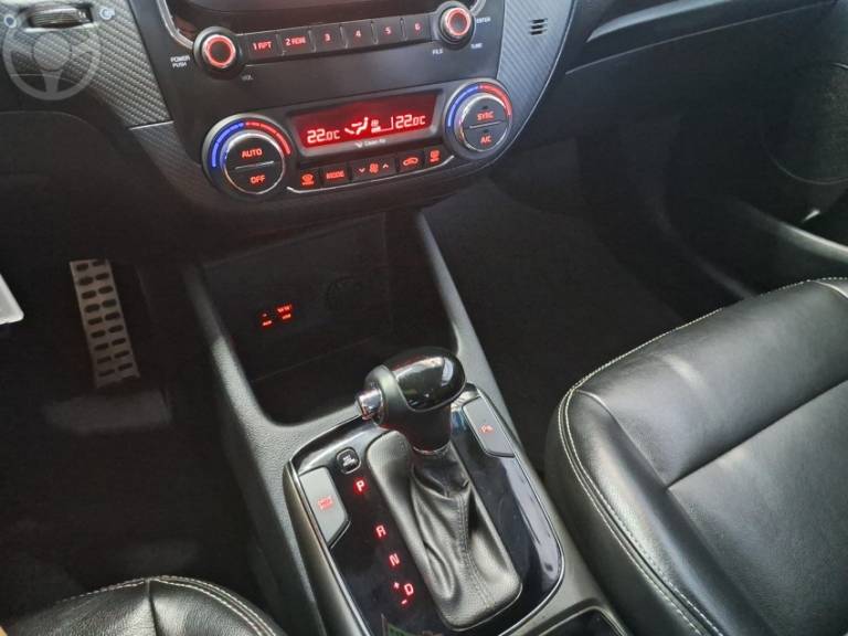 KIA MOTORS - CERATO 1.6 SX 16V FLEX 4P AUTOMÁTICO - 2018/2019 - BRANCA - R$ 85.900,00