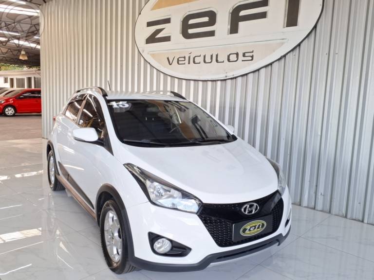 HYUNDAI - HB20X 1.6 16V STYLE FLEX 4P MANUAL - 2015/2015 - BRANCA - R$ 55.900,00