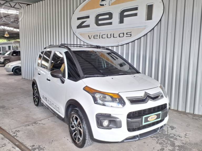 CITROËN - AIRCROSS 1.6 TENDANCE 16V FLEX 4P MANUAL - 2014/2015 - BRANCA - R$ 44.900,00