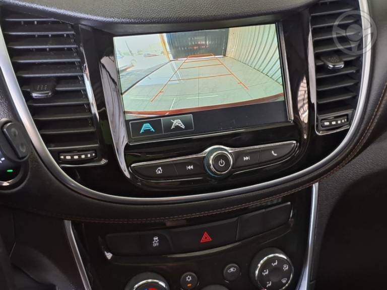 CHEVROLET - TRACKER 1.4 16V TURBO FLEX PREMIER AUTOMÁTICO - 2019/2019 - VERMELHA - R$ 92.900,00