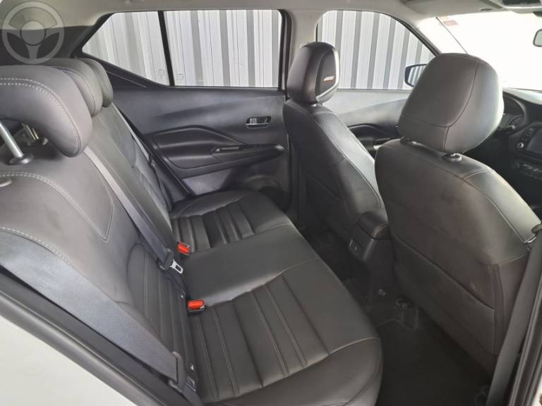 NISSAN - KICKS 1.6 EXCLUSIVE 16V FLEX 4P AUTOMÁTICO - 2023/2023 - BRANCA - R$ 114.900,00