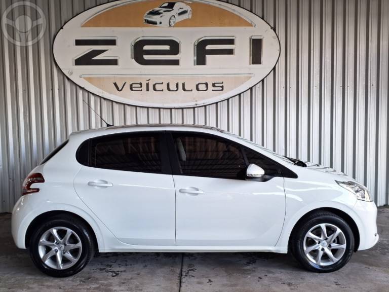 PEUGEOT - 208 1.6 ALLURE 16V FLEX 4P AUTOMÁTICO - 2015/2016 - BRANCA - R$ 52.900,00