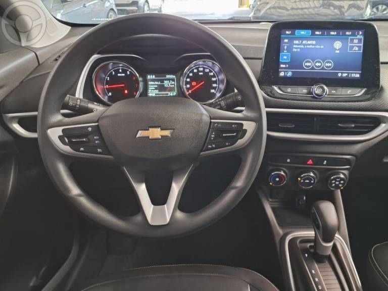 CHEVROLET - TRACKER 1.0 12V LT TURBO FLEX 4P AUTOMÁTICO - 2022/2023 - PRATA - R$ 103.900,00