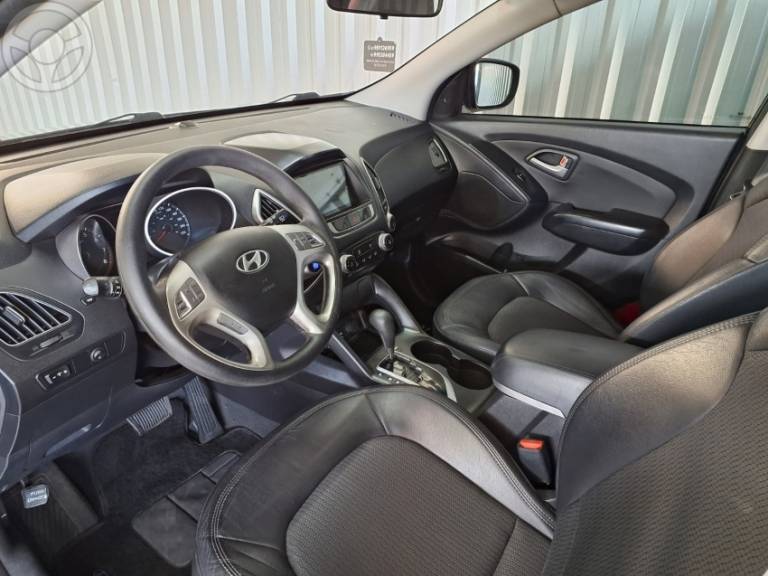 HYUNDAI - IX35 2.0 MPI 4X2 16V FLEX 4P AUTOMÁTICO - 2013/2014 - PRETA - R$ 72.900,00