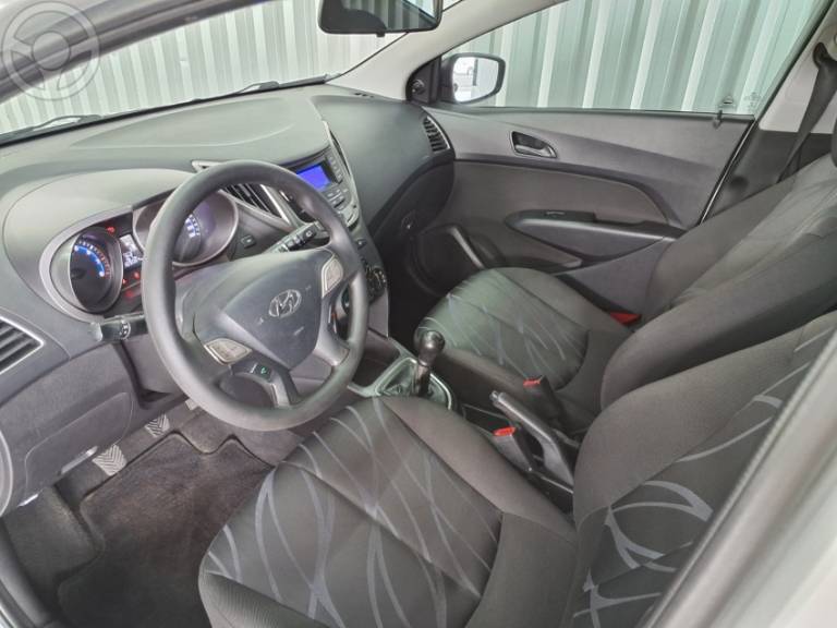 HYUNDAI - HB20 1.0 COMFORT 12V FLEX 4P MANUAL - 2013/2013 - PRATA - R$ 39.999,00