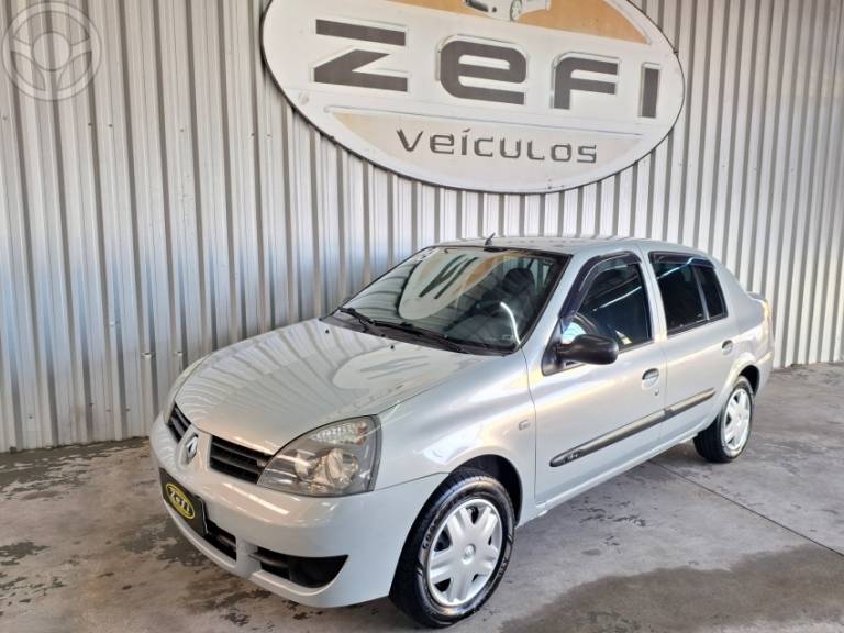 RENAULT - CLIO 1.6 AUTHENTIQUE SEDAN 16V FLEX 4P MANUAL - 2008/2009 - PRATA - R$ 26.990,00