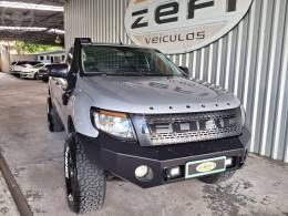 FORD - RANGER 3.2 XLS 4X4 CS 20V DIESEL 2P MANUAL - 2013/2014 - PRATA - R$ 115.900,00