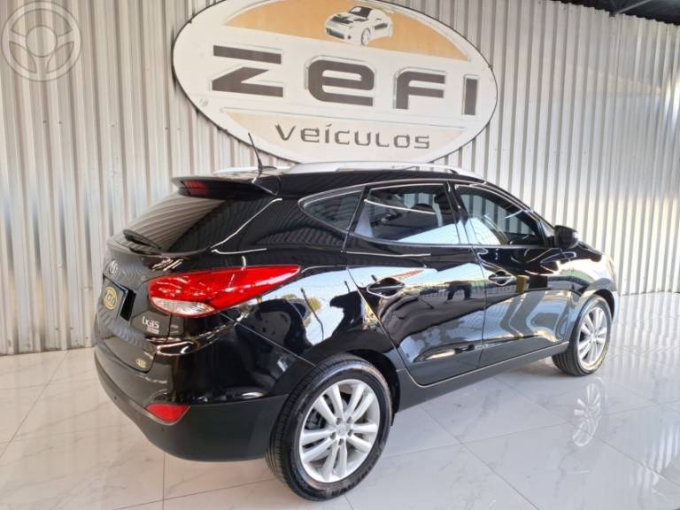 HYUNDAI - IX35 2.0 MPI 4X2 16V FLEX 4P AUTOMÁTICO - 2013/2014 - PRETA - R$ 72.900,00