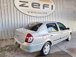 RENAULT - CLIO 1.6 AUTHENTIQUE SEDAN 16V FLEX 4P MANUAL - 2008/2009 - PRATA - R$ 26.990,00