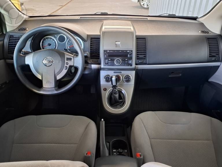 NISSAN - SENTRA 2.0 16V FLEX 4P MANUAL - 2012/2013 - PRATA - R$ 39.999,00