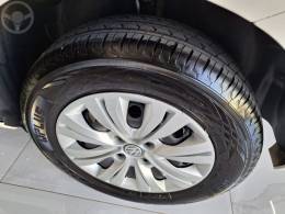 VOLKSWAGEN - GOL 1.0 12V MPI TOTALFLEX TRENDLINE 4P MANUAL - 2016/2017 - BRANCA - R$ 42.900,00