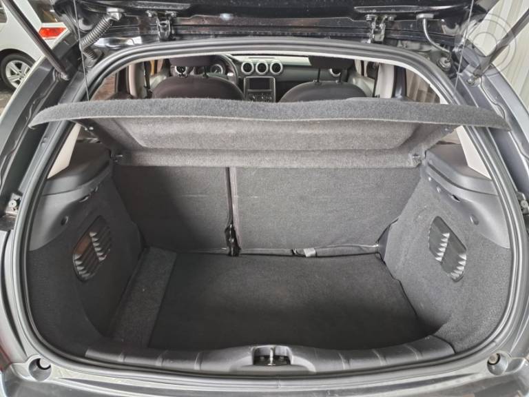 CITROËN - C3 1.6 URBAN TRAIL 16V FLEX 4P AUTOMÁTICO - 2019/2019 - CINZA - R$ 62.900,00