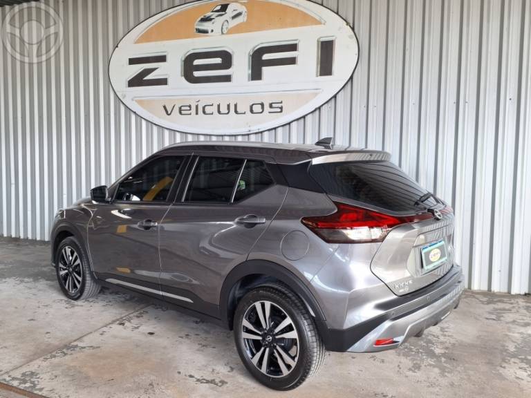 NISSAN - KICKS 1.6 ADVANCE 16V PLUS CVT FLEX 4P AUTOMÁTICO - 2023/2024 - CINZA - R$ 119.900,00