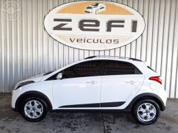 HYUNDAI - HB20X 1.6 16V STYLE FLEX 4P MANUAL - 2013/2014 - BRANCA - R$ 54.900,00