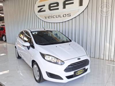 FORD - FIESTA 1.6 SE HATCH 16V FLEX 4P MANUAL - 2017/2017 - BRANCA - R$ 52.900,00