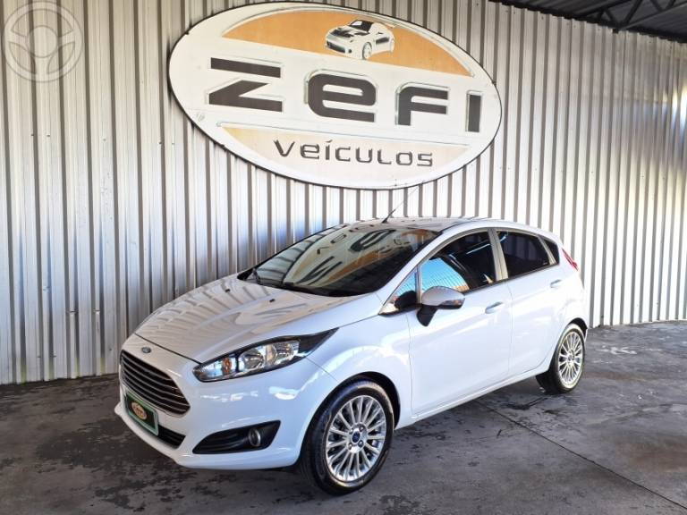 FORD - FIESTA 1.6 SE HATCH 16V FLEX 4P MANUAL - 2017/2017 - BRANCA - R$ 52.900,00