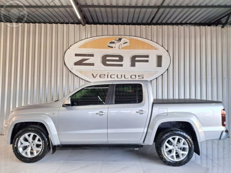 VOLKSWAGEN - AMAROK 2.0 HIGHLINE 4X4 CD 16V TURBO INTERCOOLER DIESEL 4P AUTOMÁTICO - 2018/2018 - PRATA - R$ 138.900,00