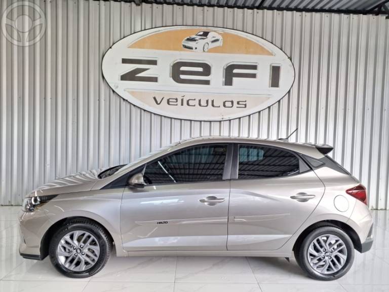 HYUNDAI - HB20 1.0 COMFORT PLUS 12V FLEX 4P MANUAL - 2023/2024 - DOURADA - R$ 71.500,00