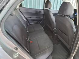 HYUNDAI - HB20 1.0 COMFORT PLUS 12V FLEX 4P MANUAL - 2023/2024 - DOURADA - R$ 71.500,00