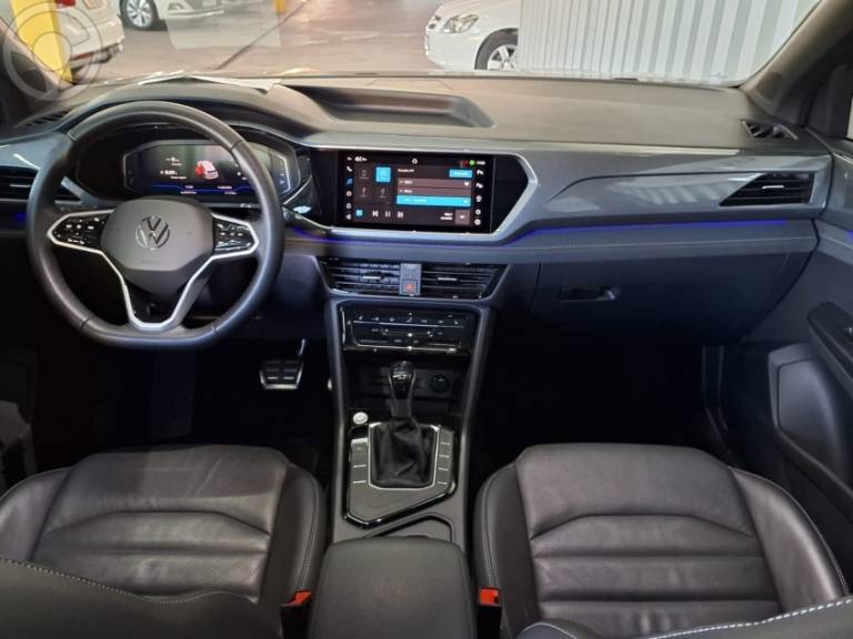 VOLKSWAGEN - TAOS 1.4 16V HIGHLINE TSI FLEX 4P AUTOMÁTICO - 2023/2023 - BEGE - R$ 164.900,00
