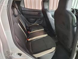 RENAULT - KWID 1.0 12V SCE FLEX INTENSE MANUAL - 2017/2018 - PRATA - R$ 38.900,00