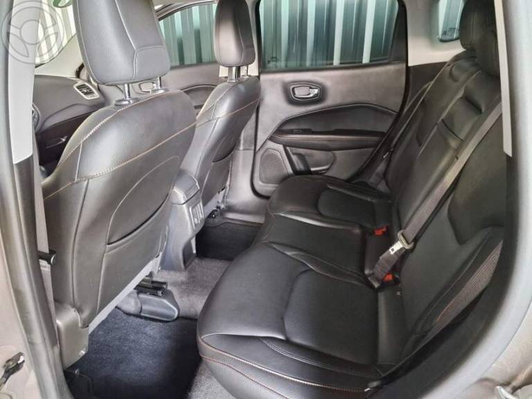 JEEP - COMPASS 2.0 16V FLEX LONGITUDE AUTOMÁTICO - 2019/2020 - CINZA - R$ 101.500,00