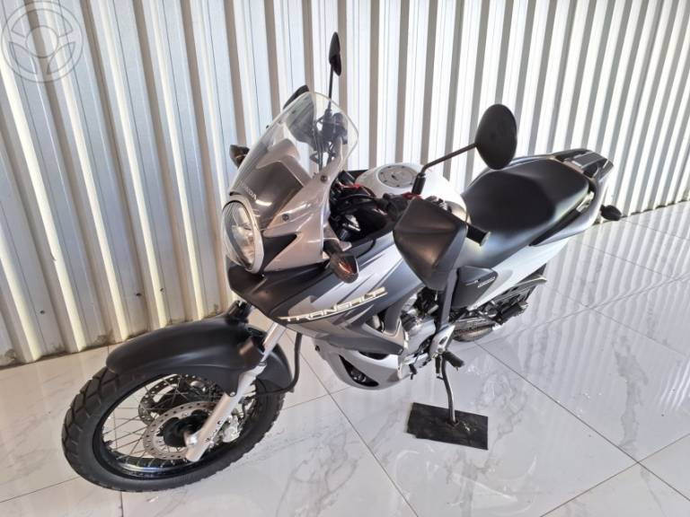 HONDA - XL 700V TRANSALP - 2014/2014 - BRANCA - R$ 34.900,00
