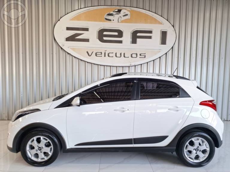 HYUNDAI - HB20X 1.6 16V STYLE FLEX 4P MANUAL - 2015/2015 - BRANCA - R$ 55.900,00