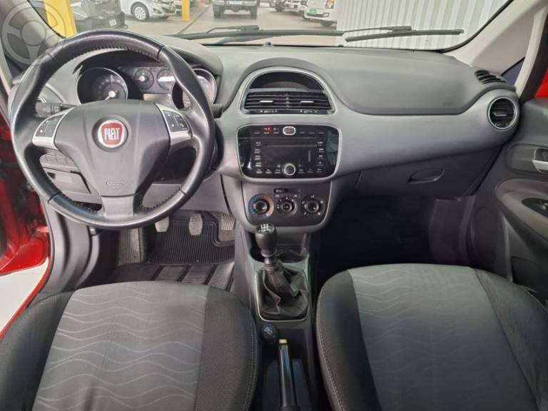 FIAT - PUNTO 1.6 ESSENCE 16V FLEX 4P MANUAL - 2012/2013 - VERMELHA - R$ 39.900,00