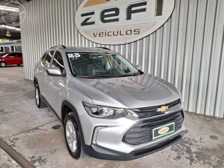 CHEVROLET - TRACKER 1.0 12V LT TURBO FLEX 4P AUTOMÁTICO - 2022/2023 - PRATA - R$ 102.900,00
