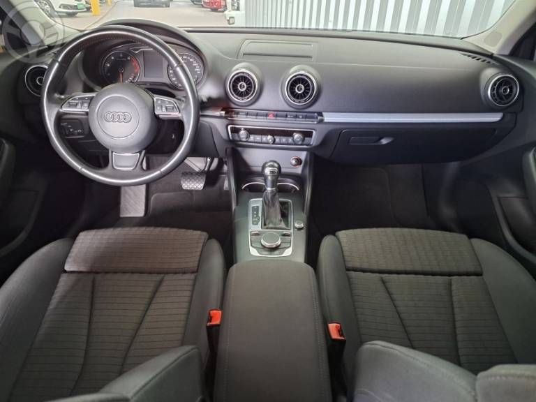 AUDI - A3 1.8 TFSI SPORTBACK 16V 4P AUTOMÁTICO - 2014/2015 - PRATA - R$ 92.900,00