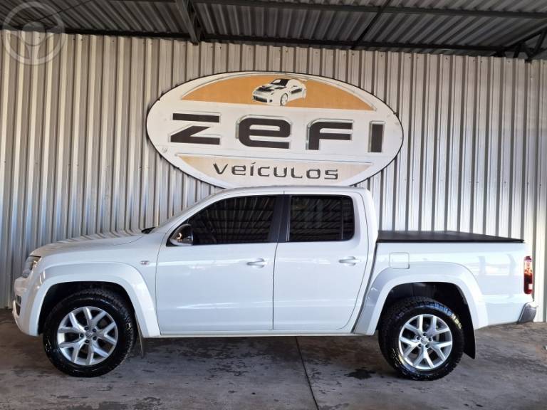 VOLKSWAGEN - AMAROK 3.0 V6 TDI HIGHLINE CD DIESEL 4MOTION AUTOMÁTICO - 2018/2018 - BRANCA - R$ 159.900,00