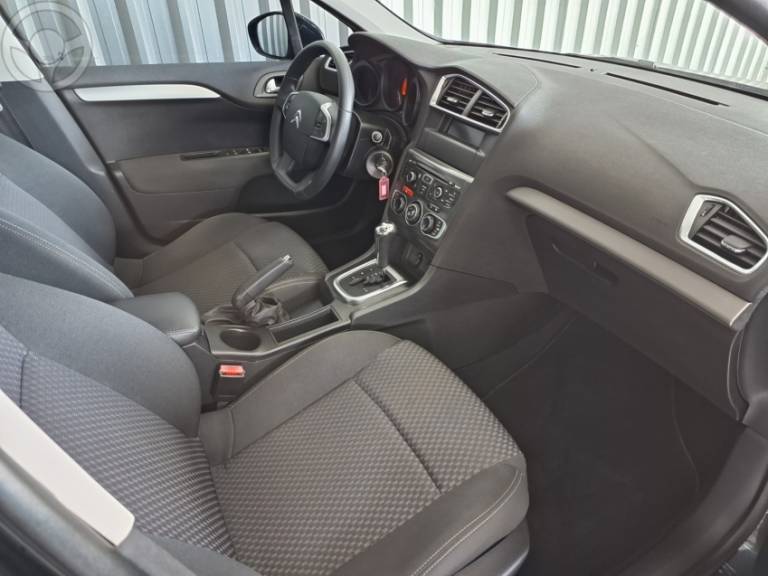 CITROËN - C4 LOUNGE 2.0 MPFI TENDANCE 16V FLEX 4P AUTOMÁTICO - 2013/2014 - AZUL - R$ 45.900,00