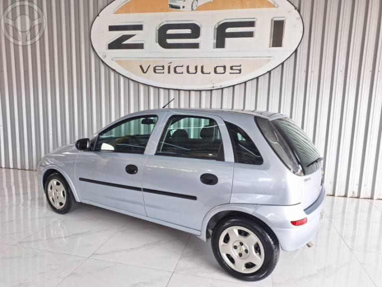CHEVROLET - CORSA 1.0 MPFI MAXX 8V FLEX 4P MANUAL - 2008/2008 - PRATA - R$ 26.900,00