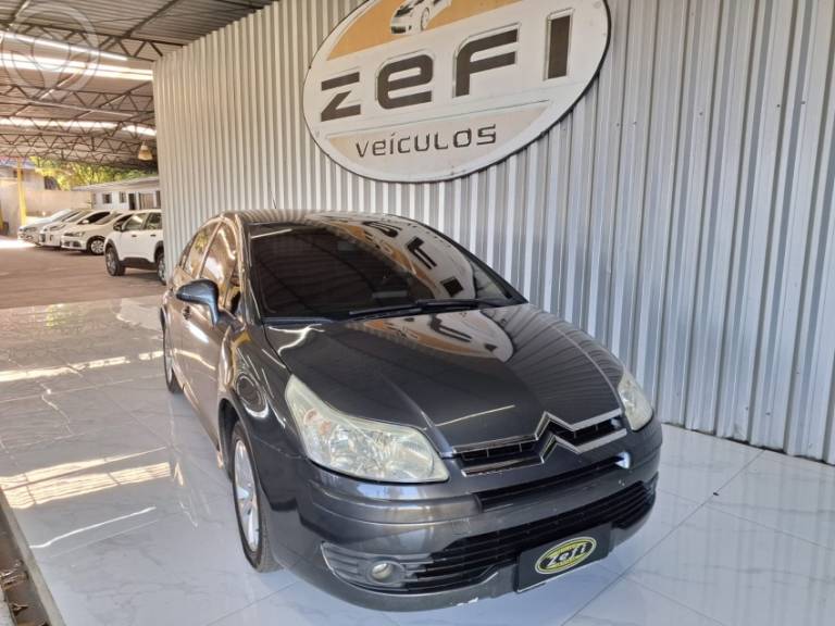 CITROËN - C4 2.0 GLX 16V FLEX 4P MANUAL - 2009/2010 - CINZA - R$ 22.900,00