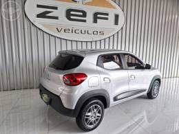 RENAULT - KWID 1.0 12V SCE FLEX INTENSE MANUAL - 2017/2018 - PRATA - R$ 38.900,00