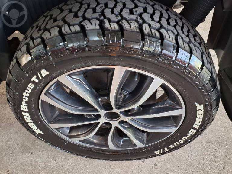 FIAT - TORO 2.0 16V ULTRA 4X4 AT9 DIESEL 4P AUTOMÁTICO - 2019/2020 - BRANCA - R$ 124.900,00