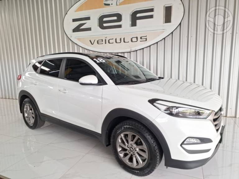 HYUNDAI - TUCSON 1.6 16V T-GDI GLS ECOSHIFT - 2017/2018 - BRANCA - R$ 99.900,00