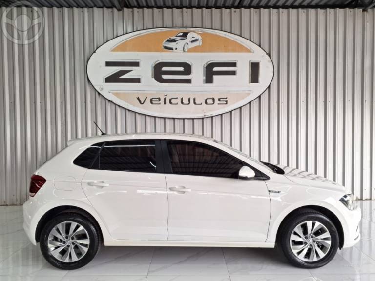 VOLKSWAGEN - POLO 1.0 200 TSI COMFORTLINE AUTOMÁTICO - 2018/2019 - BRANCA - R$ 74.500,00