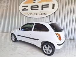 CHEVROLET - CELTA 1.0 MPFI VHC SUPER 8V 2P MANUAL - 2003/2004 - BRANCA - R$ 16.500,00