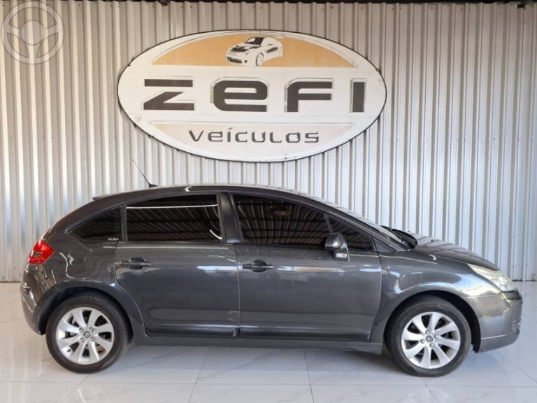 CITROËN - C4 2.0 GLX 16V FLEX 4P MANUAL - 2009/2010 - CINZA - R$ 22.900,00
