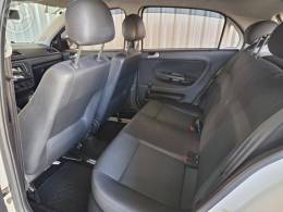 VOLKSWAGEN - GOL 1.0 12V MPI TOTALFLEX TRENDLINE 4P MANUAL - 2016/2017 - BRANCA - R$ 42.900,00
