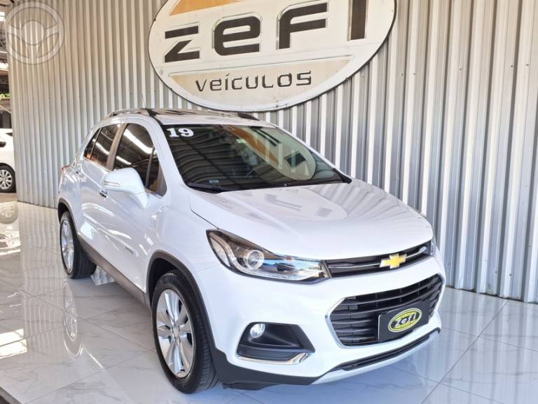 CHEVROLET - TRACKER 1.4 16V TURBO FLEX PREMIER AUTOMÁTICO - 2018/2019 - BRANCA - R$ 92.500,00