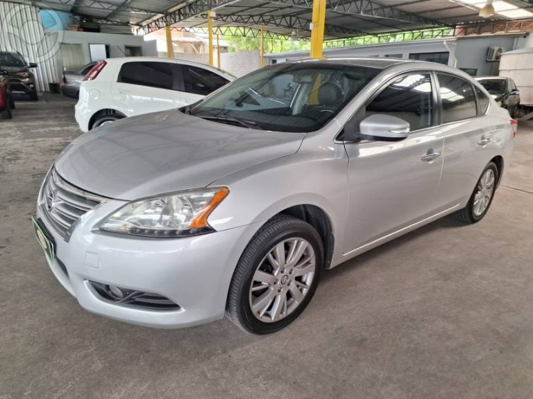 NISSAN - SENTRA 2.0 SL 16V FLEX 4P AUTOMÁTICO - 2014/2015 - PRATA - R$ 58.000,00