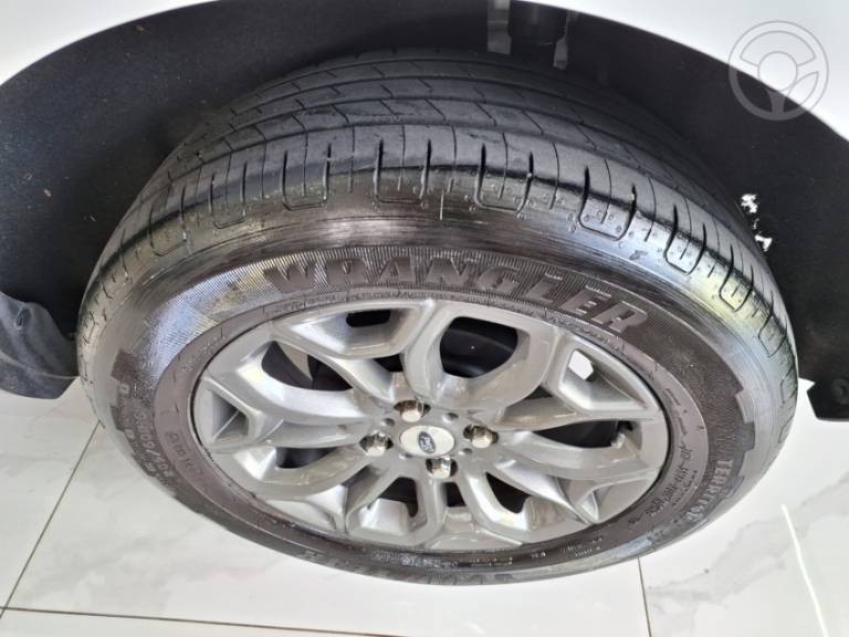 FORD - ECOSPORT 1.6 FREESTYLE 16V FLEX 4P MANUAL - 2013/2014 - BRANCA - R$ 53.900,00
