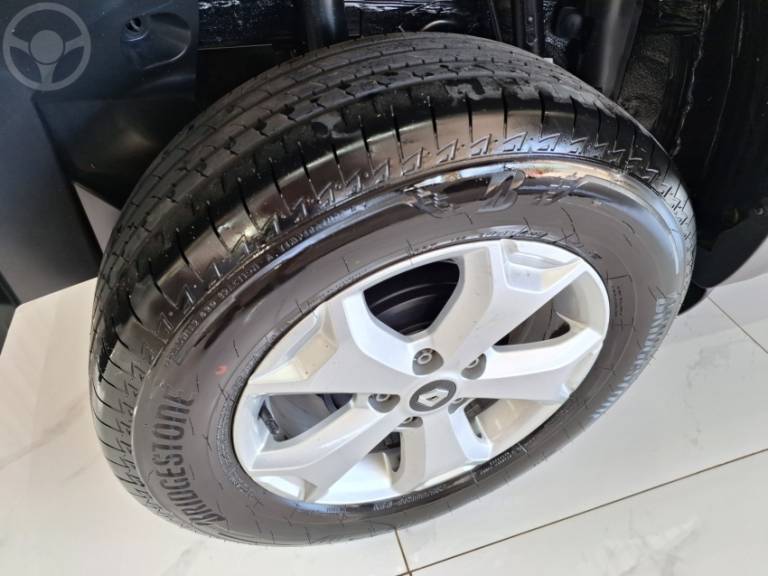 RENAULT - DUSTER 1.6 INTENSE 16V FLEX 4P AUTOMÁTICO - 2024/2025 - MARROM - R$ 112.900,00