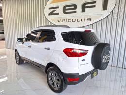 FORD - ECOSPORT 1.6 FREESTYLE 16V FLEX 4P MANUAL - 2013/2014 - BRANCA - R$ 53.900,00