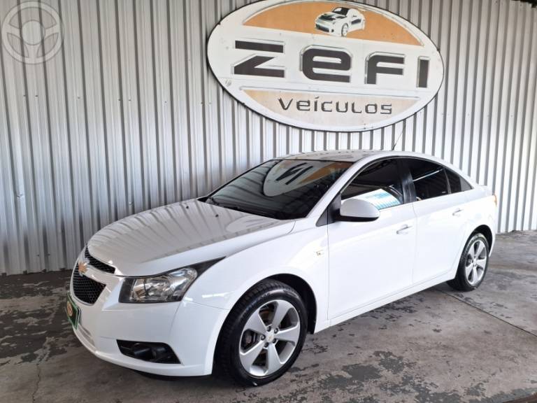 CHEVROLET - CRUZE 1.8 LT 16V FLEX 4P AUTOMÁTICO - 2011/2012 - BRANCA - R$ 55.900,00