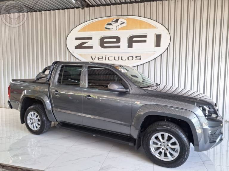 VOLKSWAGEN - AMAROK 2.0 4X4 TDI COMFORTILINE CD DIESEL 4P AUTOMÁTICO - 2019/2020 - CINZA - R$ 127.900,00
